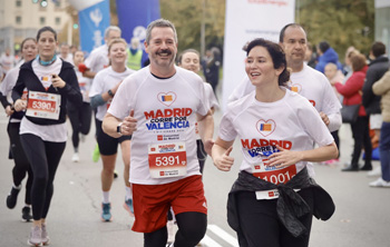 Isabel Díaz Ayuso participó en la carrera Madrid corre por Valencia