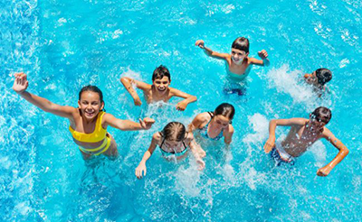 Verdades y mitos de ahogamientos, atragantamientos y golpes de calor